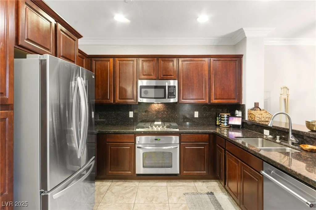 11402 Newton Commons, Las Vegas, NV 89135