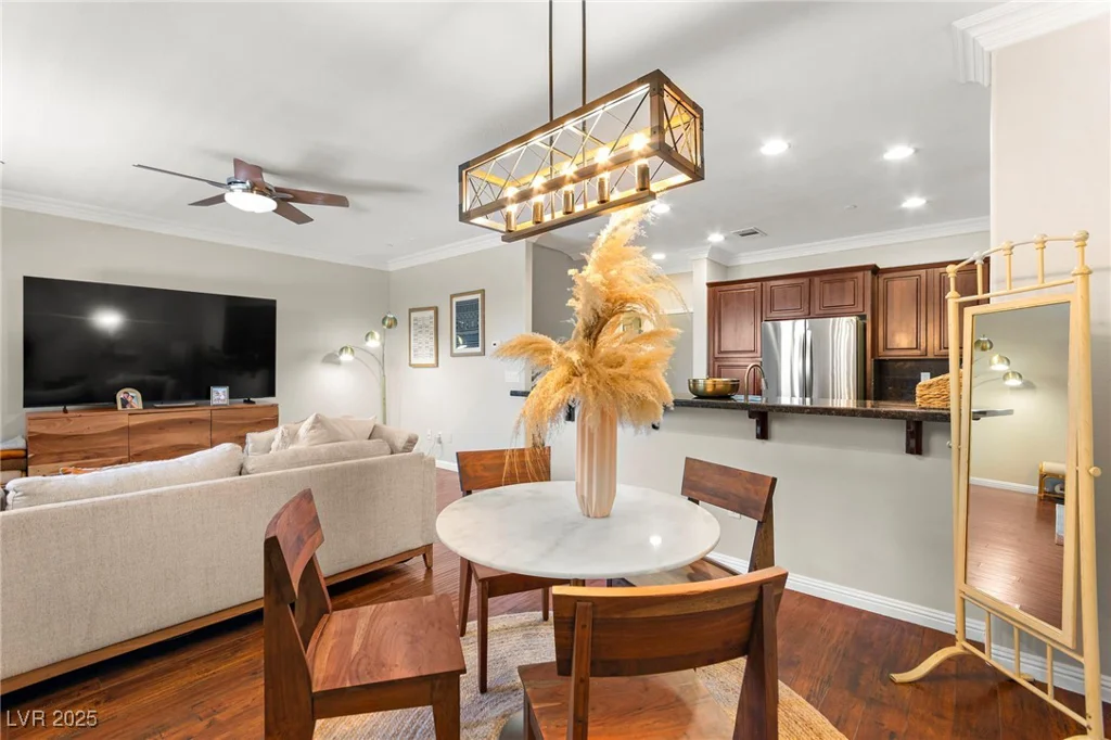 11402 Newton Commons, Las Vegas, NV 89135