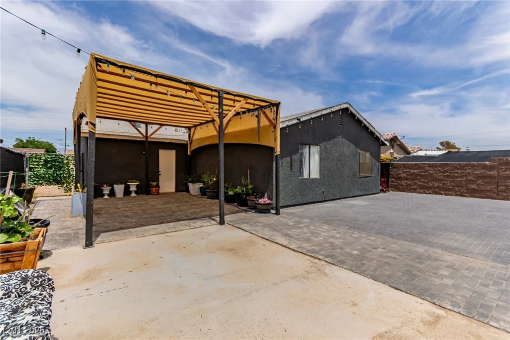 3417 Lillis, North Las Vegas, NV 89030