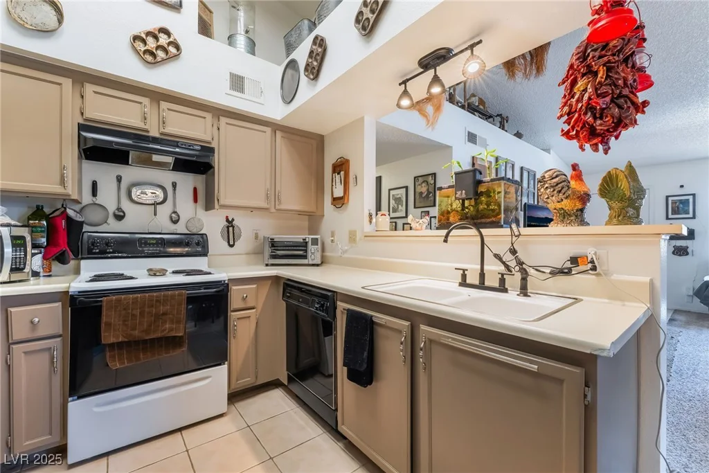1575 Warm Springs, Henderson, NV 89014