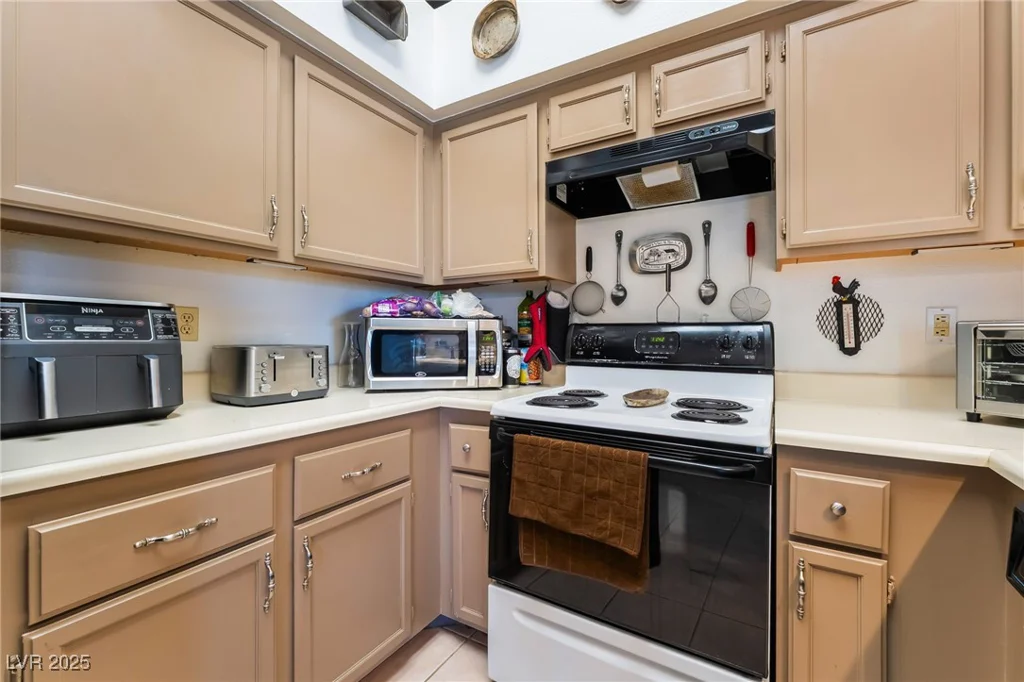1575 Warm Springs, Henderson, NV 89014