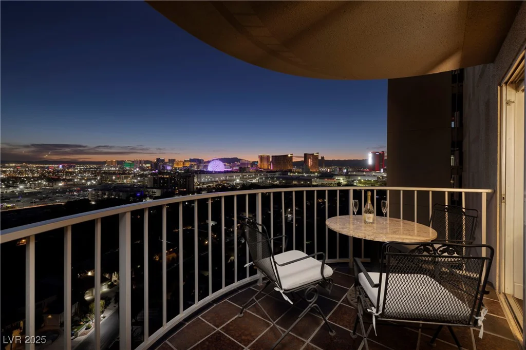 3111 Bel Air, Las Vegas, NV 89109
