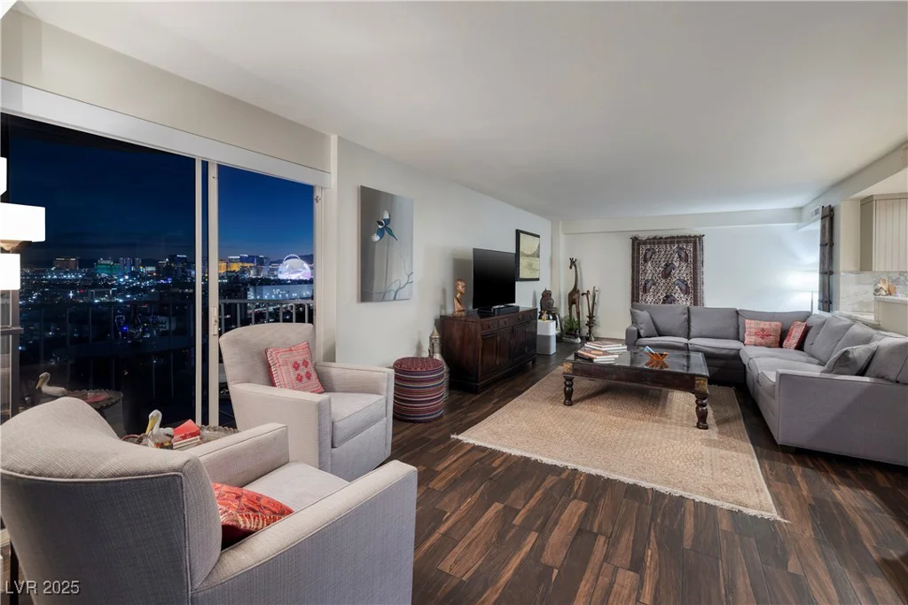 3111 Bel Air, Las Vegas, NV 89109