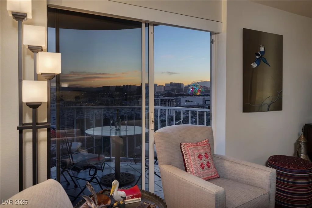 3111 Bel Air, Las Vegas, NV 89109