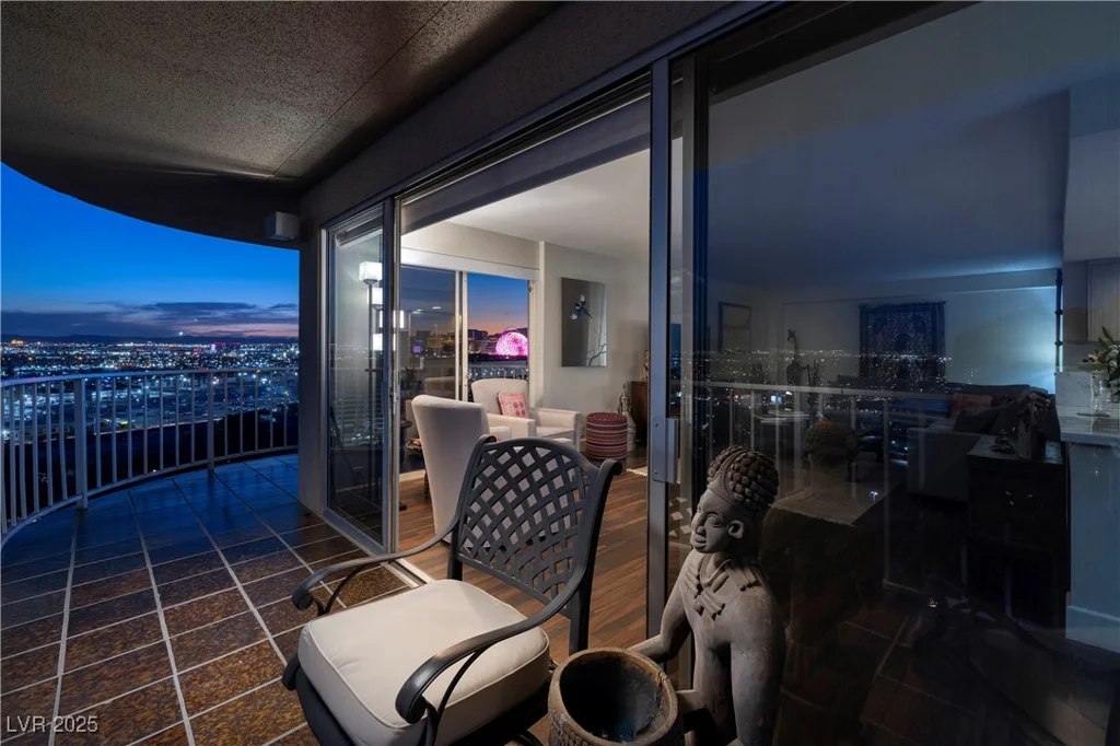 3111 Bel Air, Las Vegas, NV 89109
