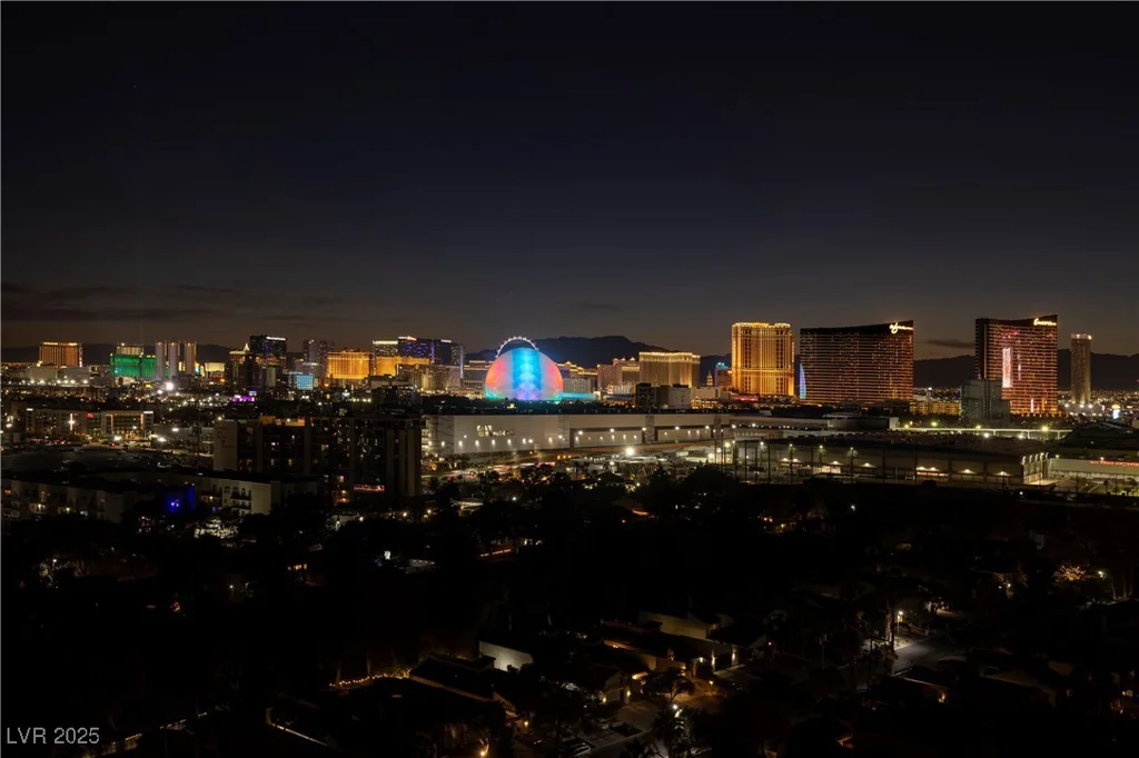 3111 Bel Air, Las Vegas, NV 89109