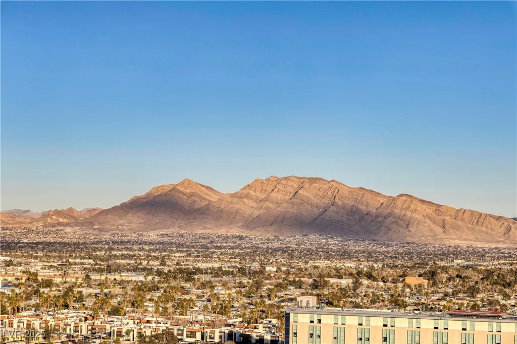 3111 Bel Air, Las Vegas, NV 89109