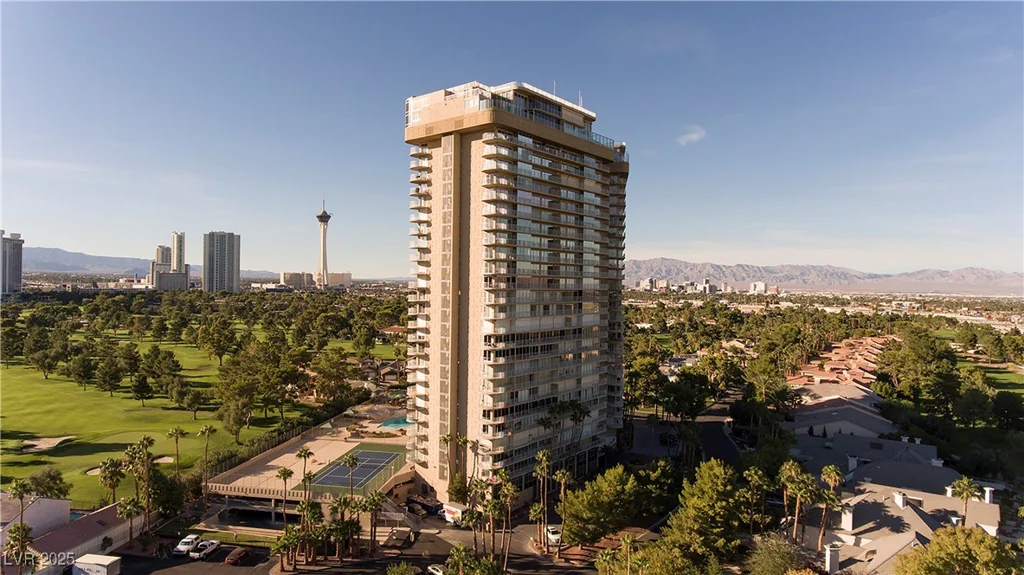 3111 Bel Air, Las Vegas, NV 89109