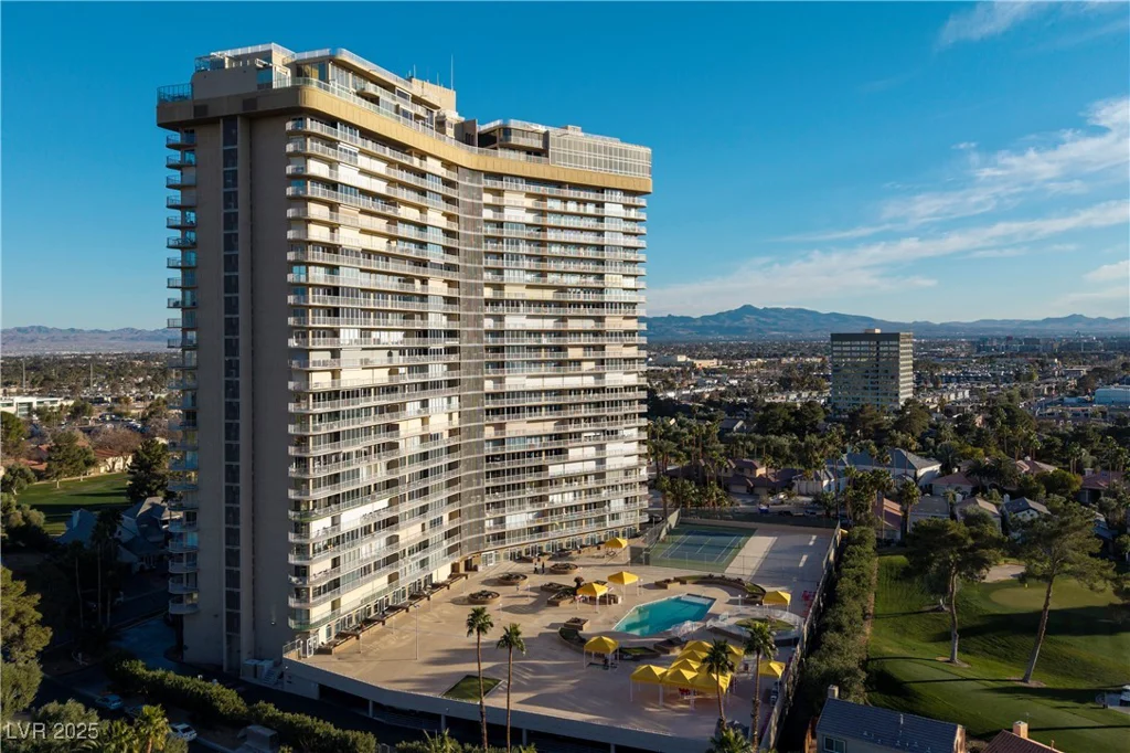 3111 Bel Air, Las Vegas, NV 89109