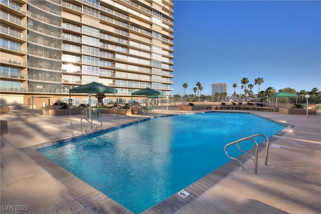3111 Bel Air, Las Vegas, NV 89109