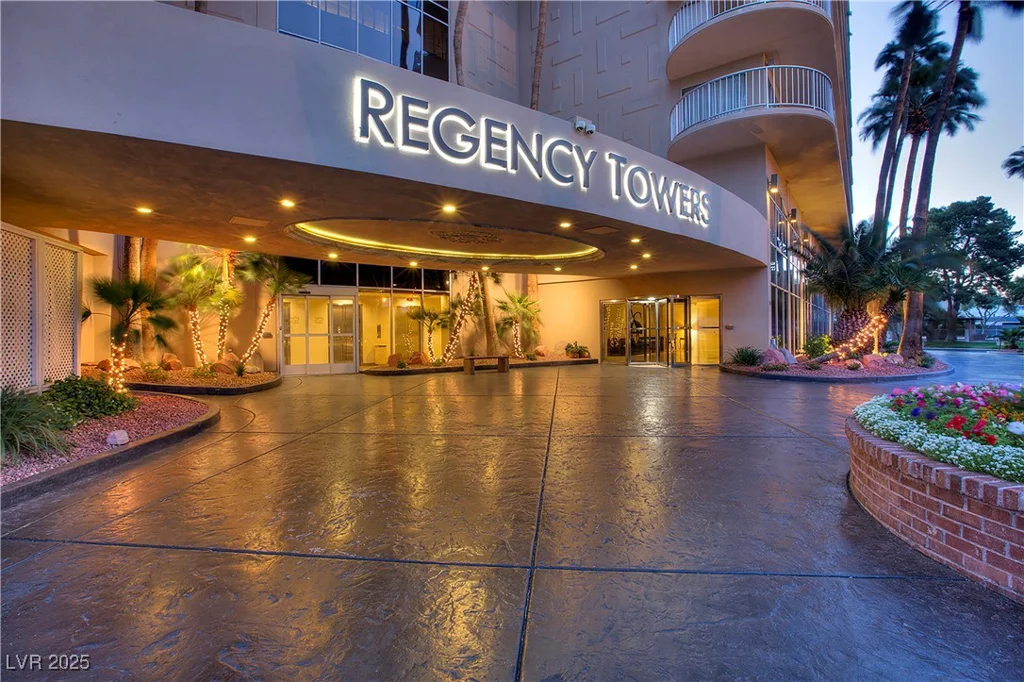 3111 Bel Air, Las Vegas, NV 89109