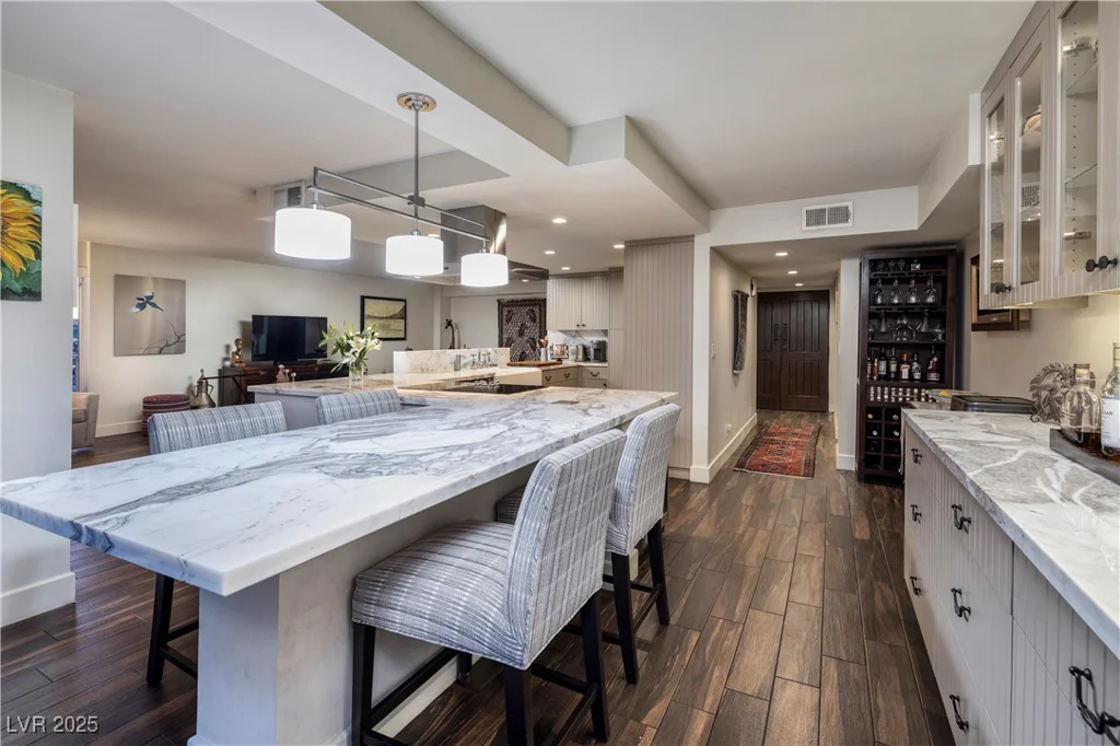 3111 Bel Air, Las Vegas, NV 89109
