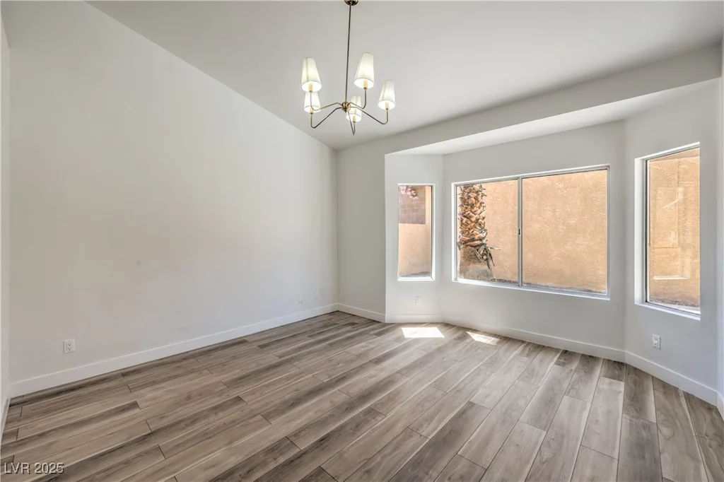 2117 Desert Peak, Las Vegas, NV 89134