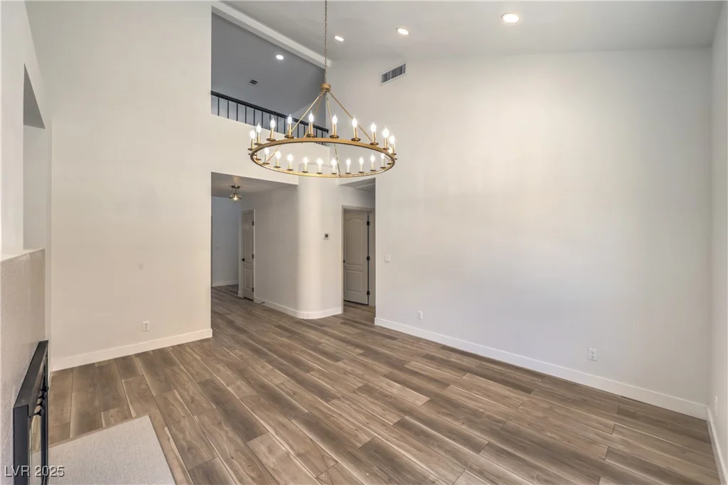2117 Desert Peak, Las Vegas, NV 89134