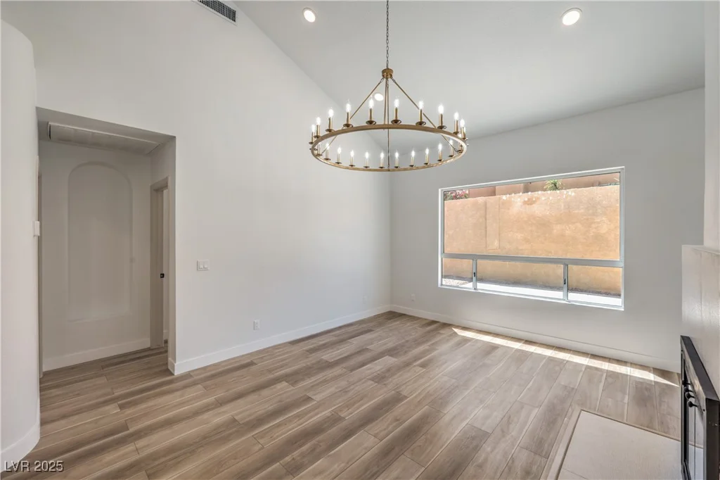 2117 Desert Peak, Las Vegas, NV 89134