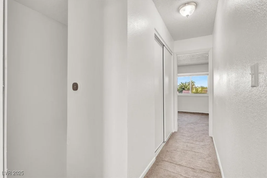 6445 Ironbark, Las Vegas, NV 89107