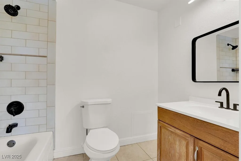 6445 Ironbark, Las Vegas, NV 89107