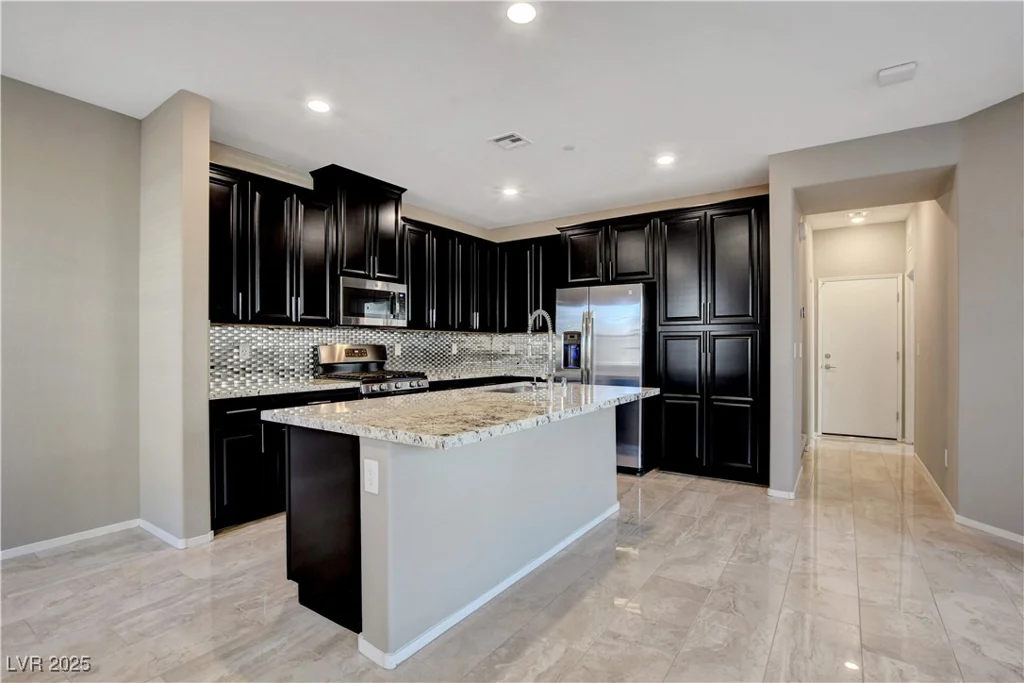 4 Lomita Heights, Las Vegas, NV 89138