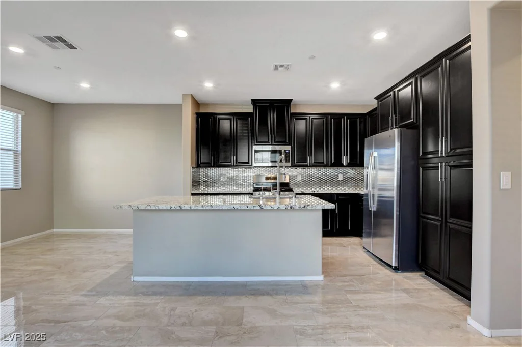 4 Lomita Heights, Las Vegas, NV 89138