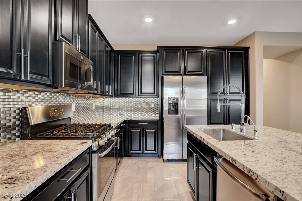 4 Lomita Heights, Las Vegas, NV 89138