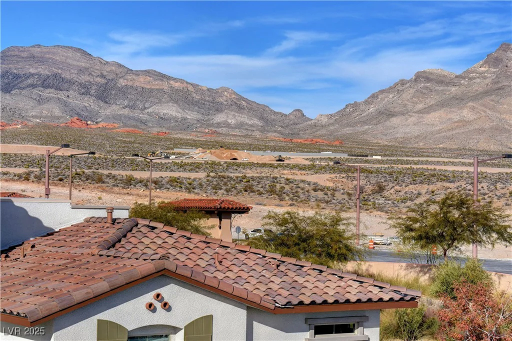 4 Lomita Heights, Las Vegas, NV 89138