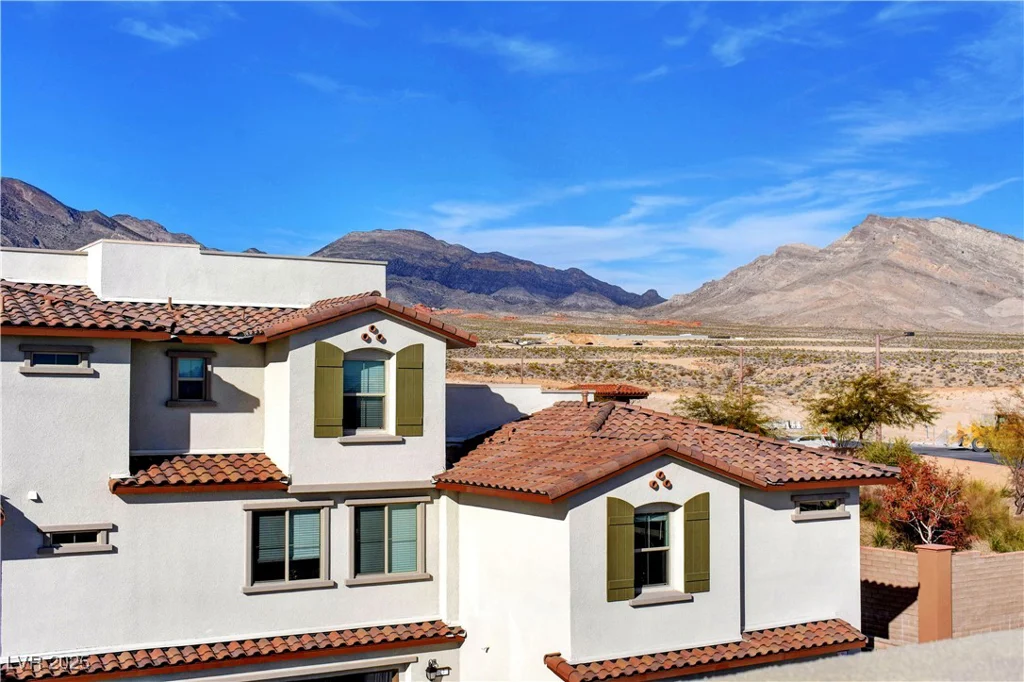 4 Lomita Heights, Las Vegas, NV 89138