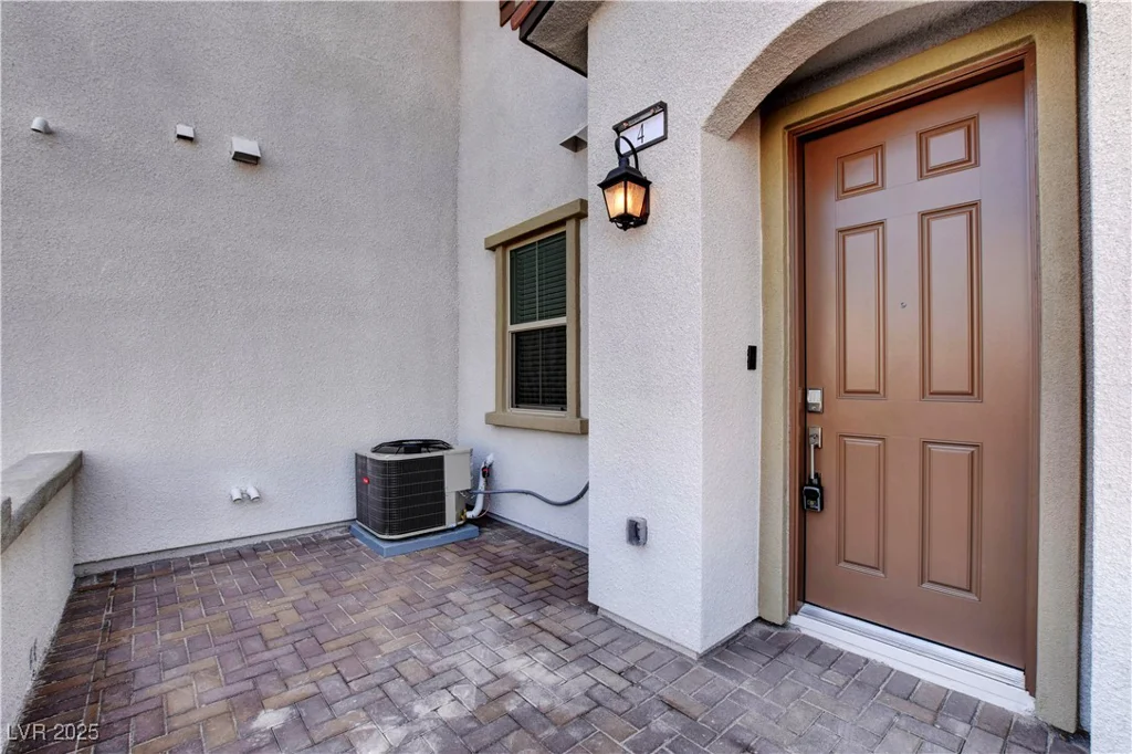 4 Lomita Heights, Las Vegas, NV 89138