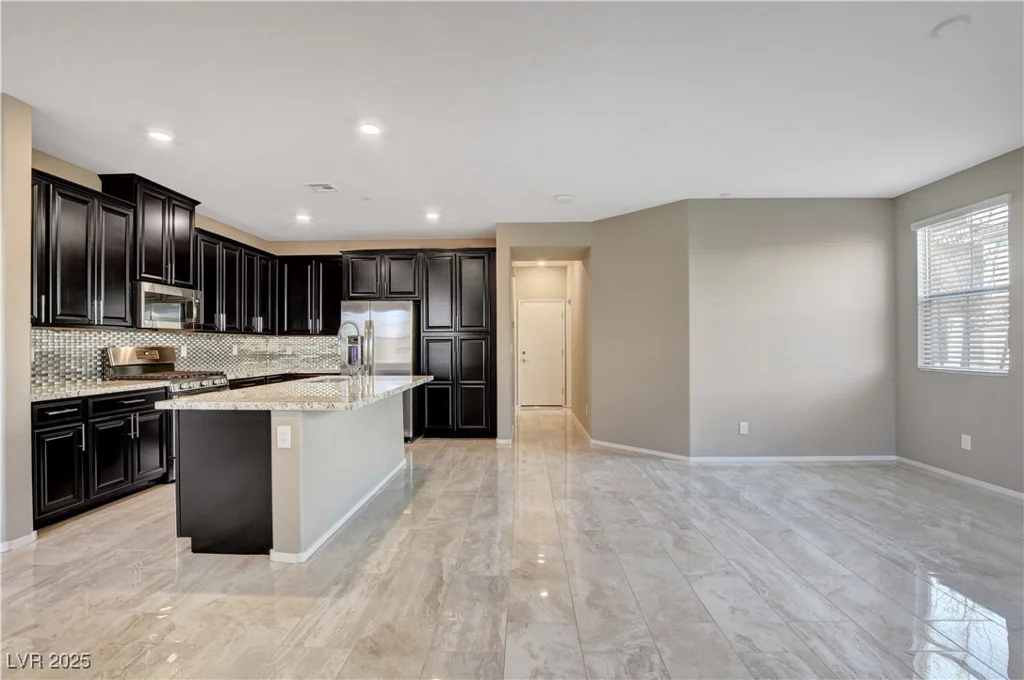 4 Lomita Heights, Las Vegas, NV 89138