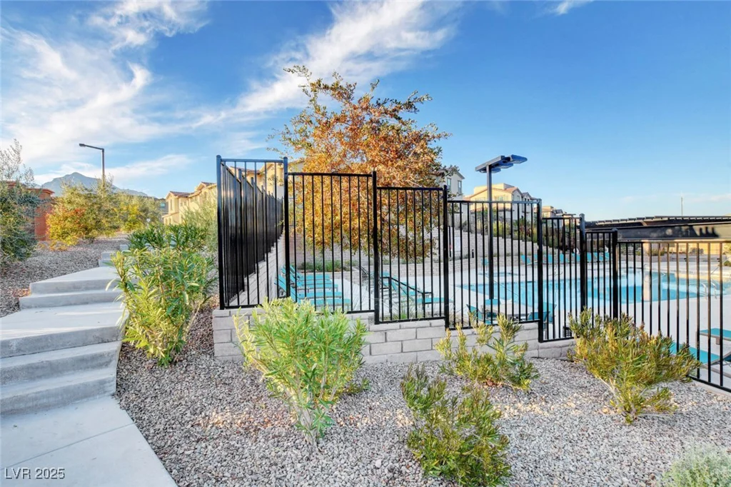 4 Lomita Heights, Las Vegas, NV 89138