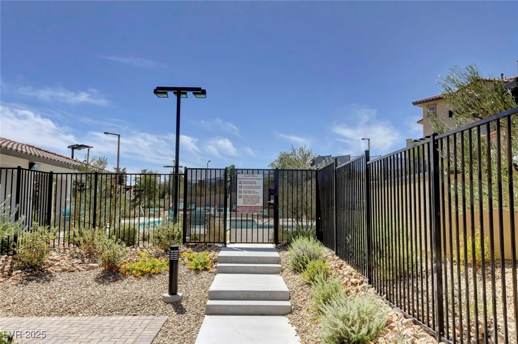 4 Lomita Heights, Las Vegas, NV 89138