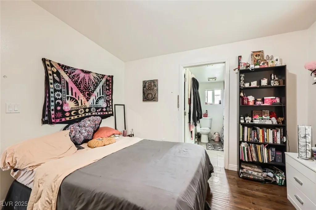 1607 Vegas Valley, Las Vegas, NV 89169