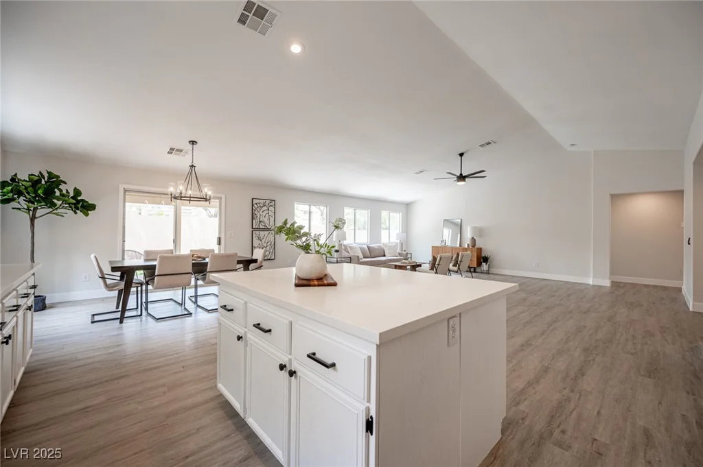 10712 Aire, Las Vegas, NV 89144
