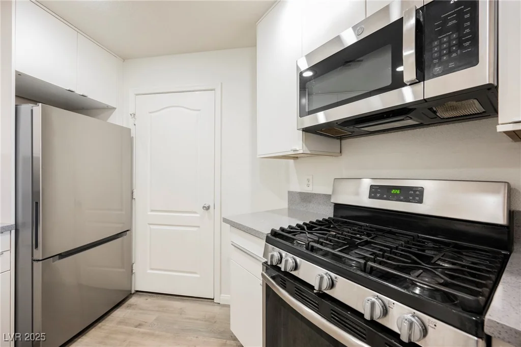 7400 Flamingo, Las Vegas, NV 89147