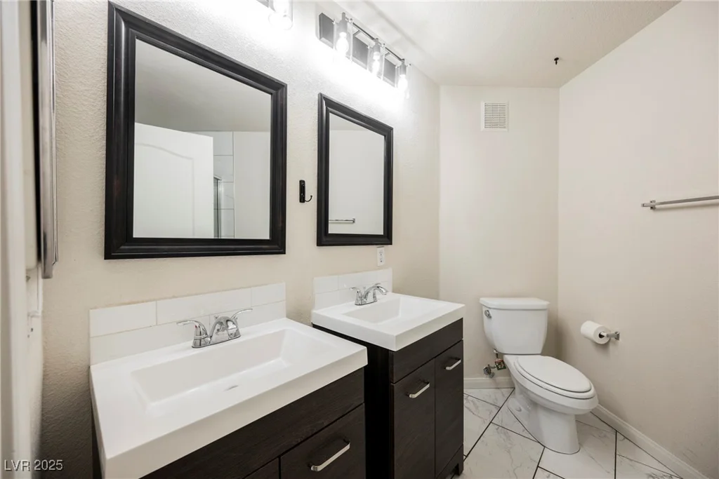 7400 Flamingo, Las Vegas, NV 89147