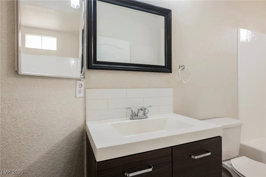 7400 Flamingo, Las Vegas, NV 89147