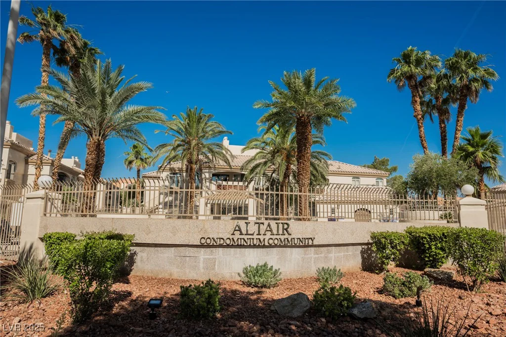 7400 Flamingo, Las Vegas, NV 89147