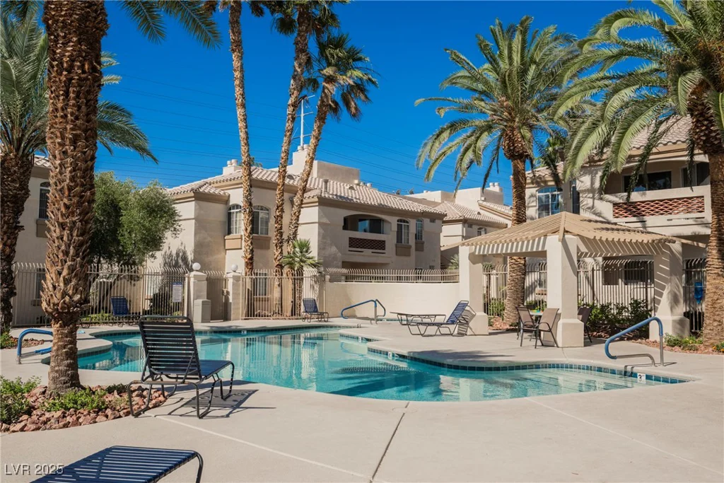 7400 Flamingo, Las Vegas, NV 89147