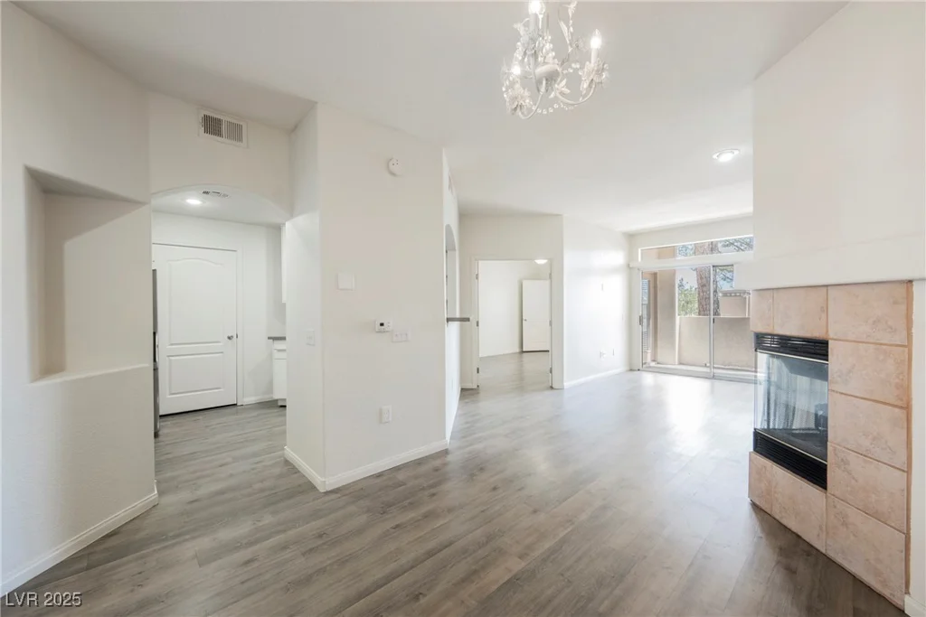 7400 Flamingo, Las Vegas, NV 89147