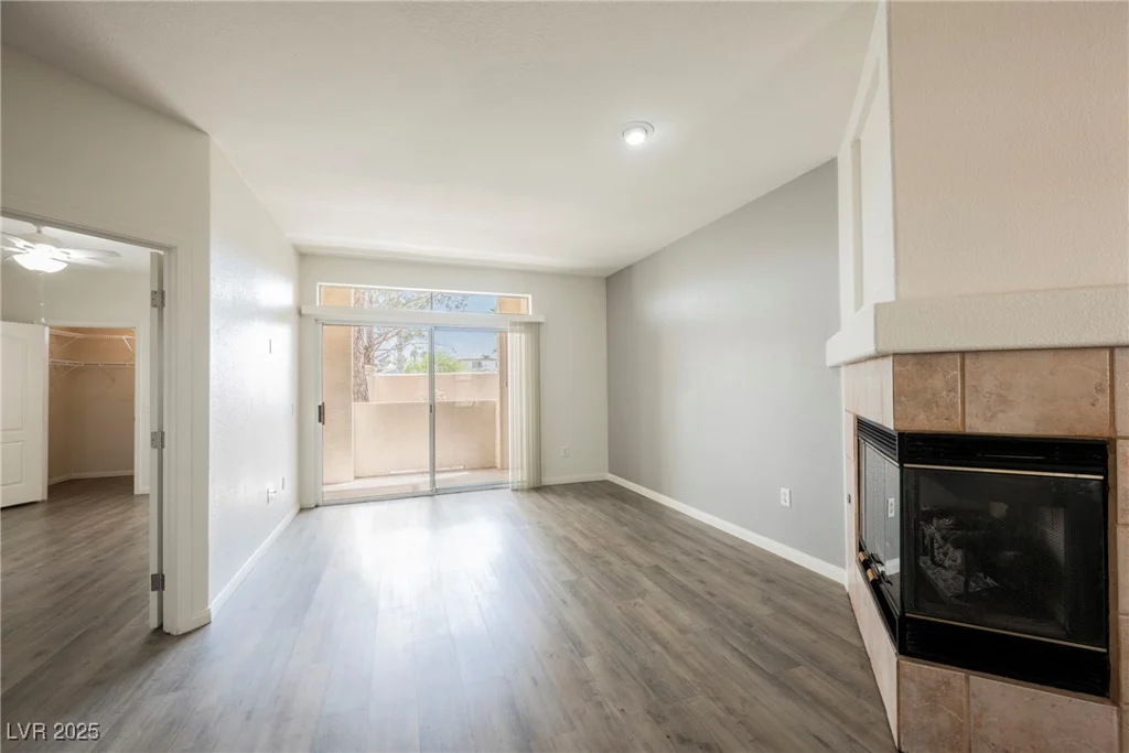 7400 Flamingo, Las Vegas, NV 89147