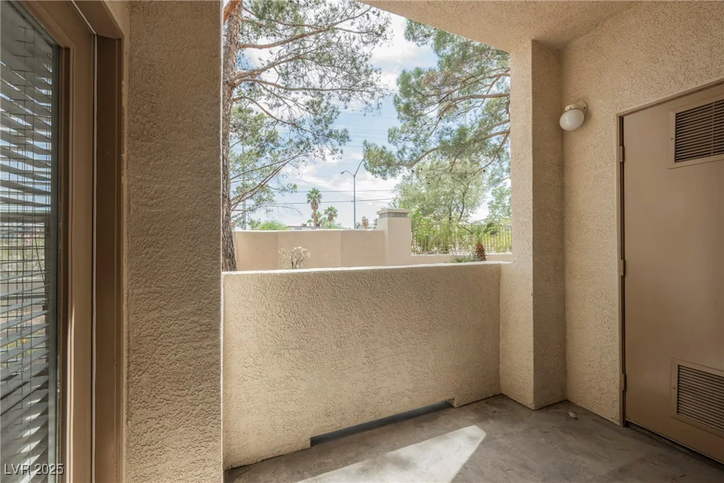 7400 Flamingo, Las Vegas, NV 89147