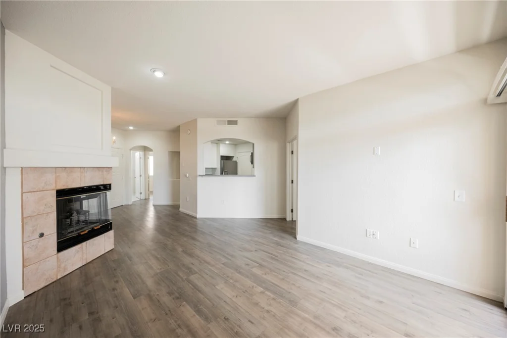 7400 Flamingo, Las Vegas, NV 89147