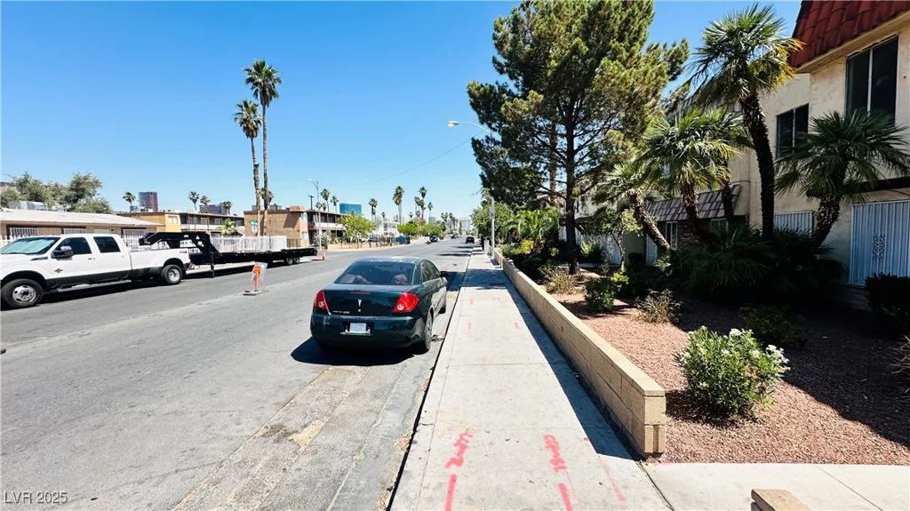 3974 Palos Verdes, Las Vegas, NV 89119