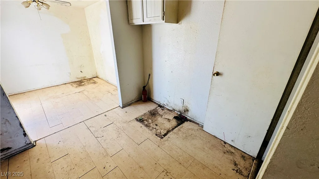 3974 Palos Verdes, Las Vegas, NV 89119