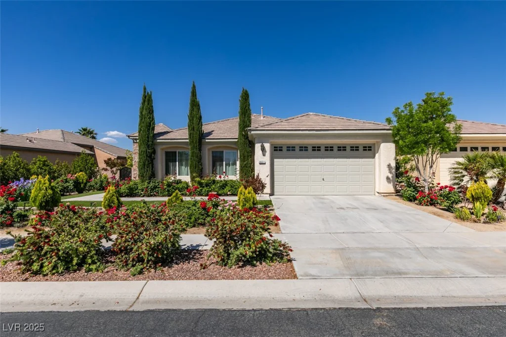 8221 Bay Dunes, Las Vegas, NV 89131