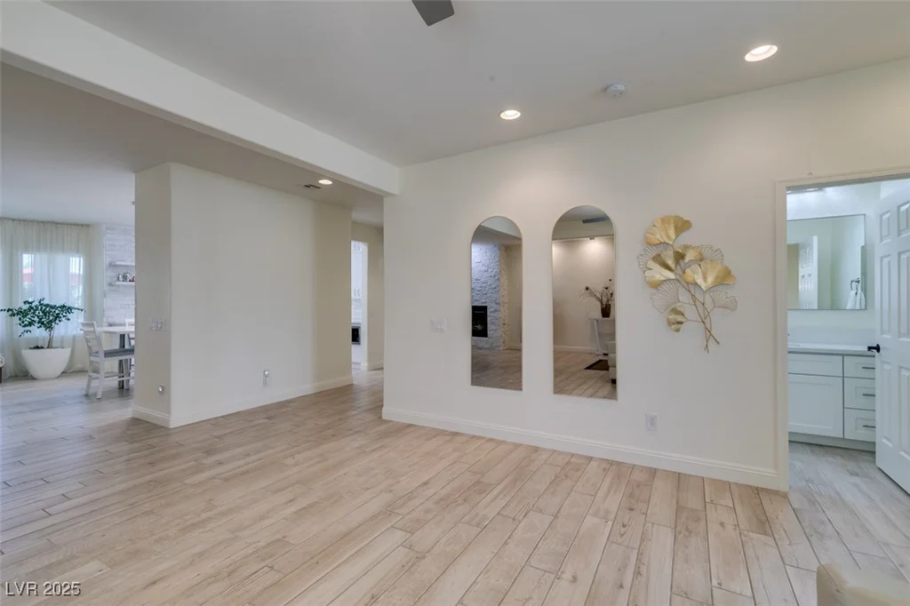 8221 Bay Dunes, Las Vegas, NV 89131