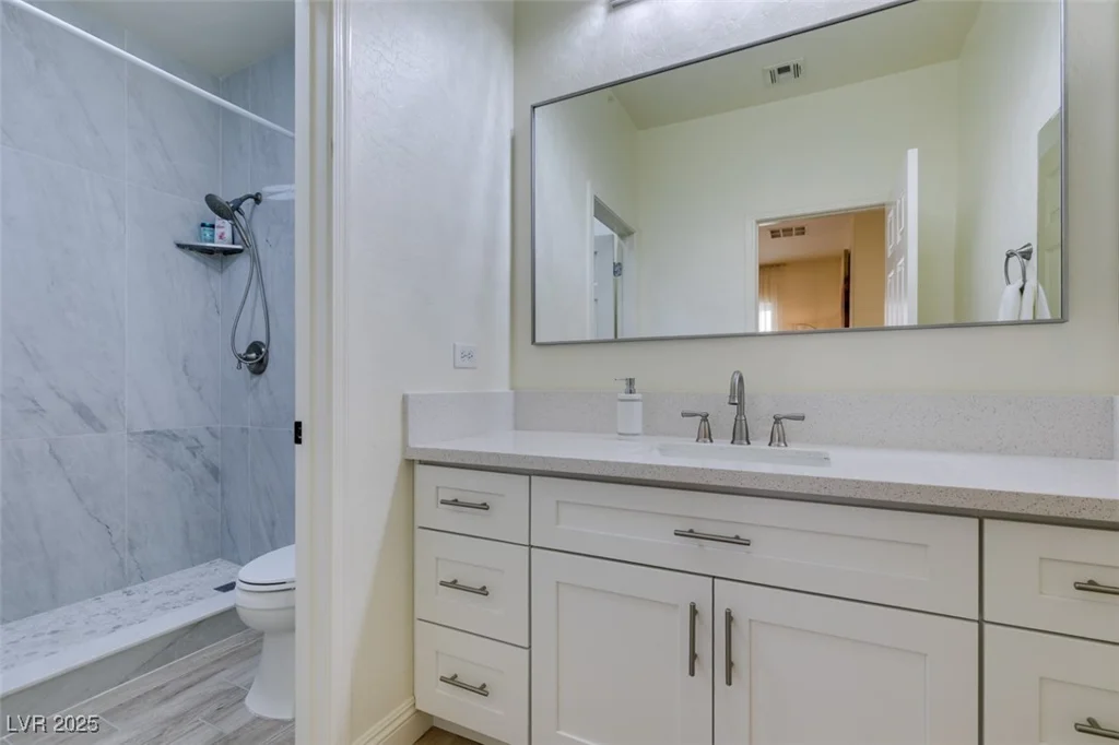 8221 Bay Dunes, Las Vegas, NV 89131