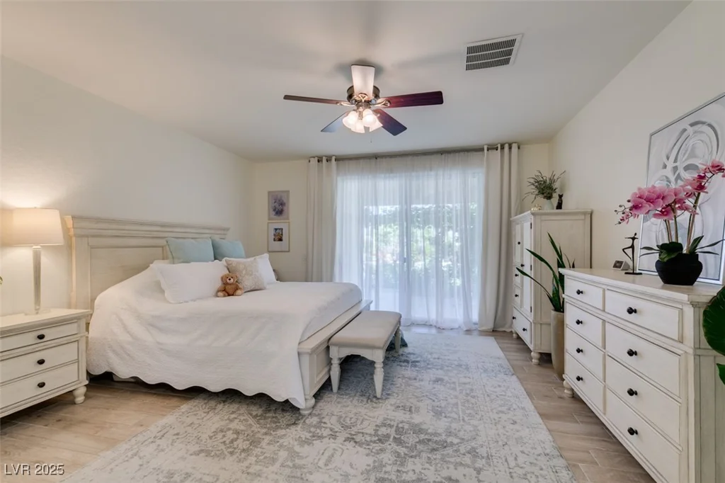 8221 Bay Dunes, Las Vegas, NV 89131