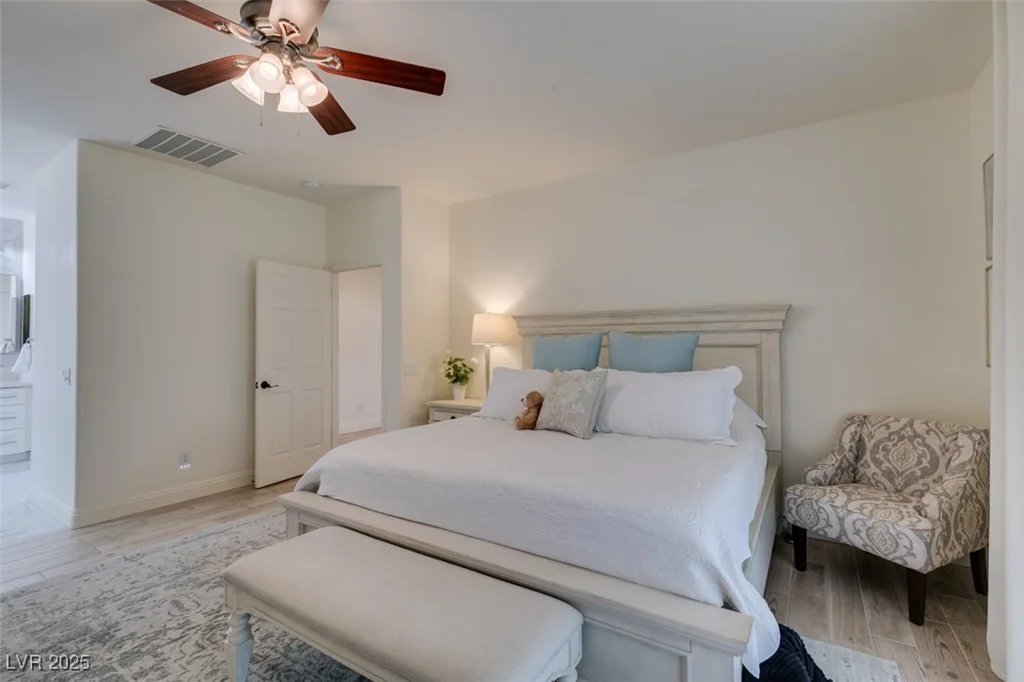 8221 Bay Dunes, Las Vegas, NV 89131
