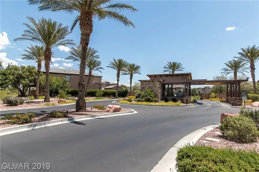 8221 Bay Dunes, Las Vegas, NV 89131