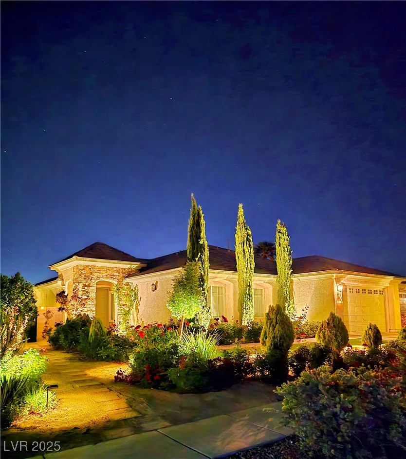 8221 Bay Dunes, Las Vegas, NV 89131